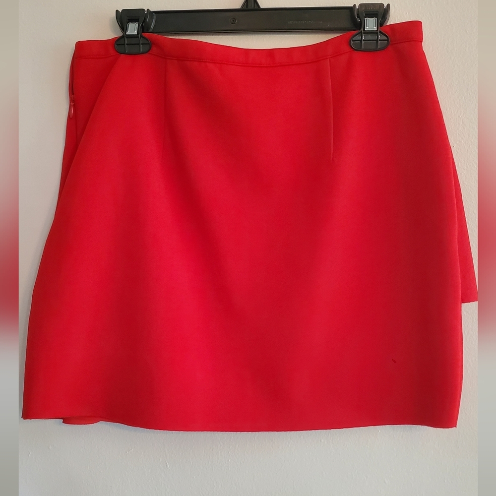 TOP SHOP - SIZE 10 - FRONT RUFFLE MINI SKIRT - SIDE ZIPPER - Picture 2 of 7
